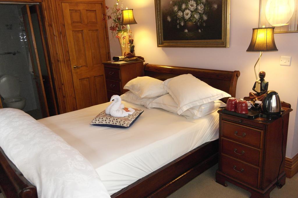 Hotel Little Red Rooster Rest Tenby Zimmer foto